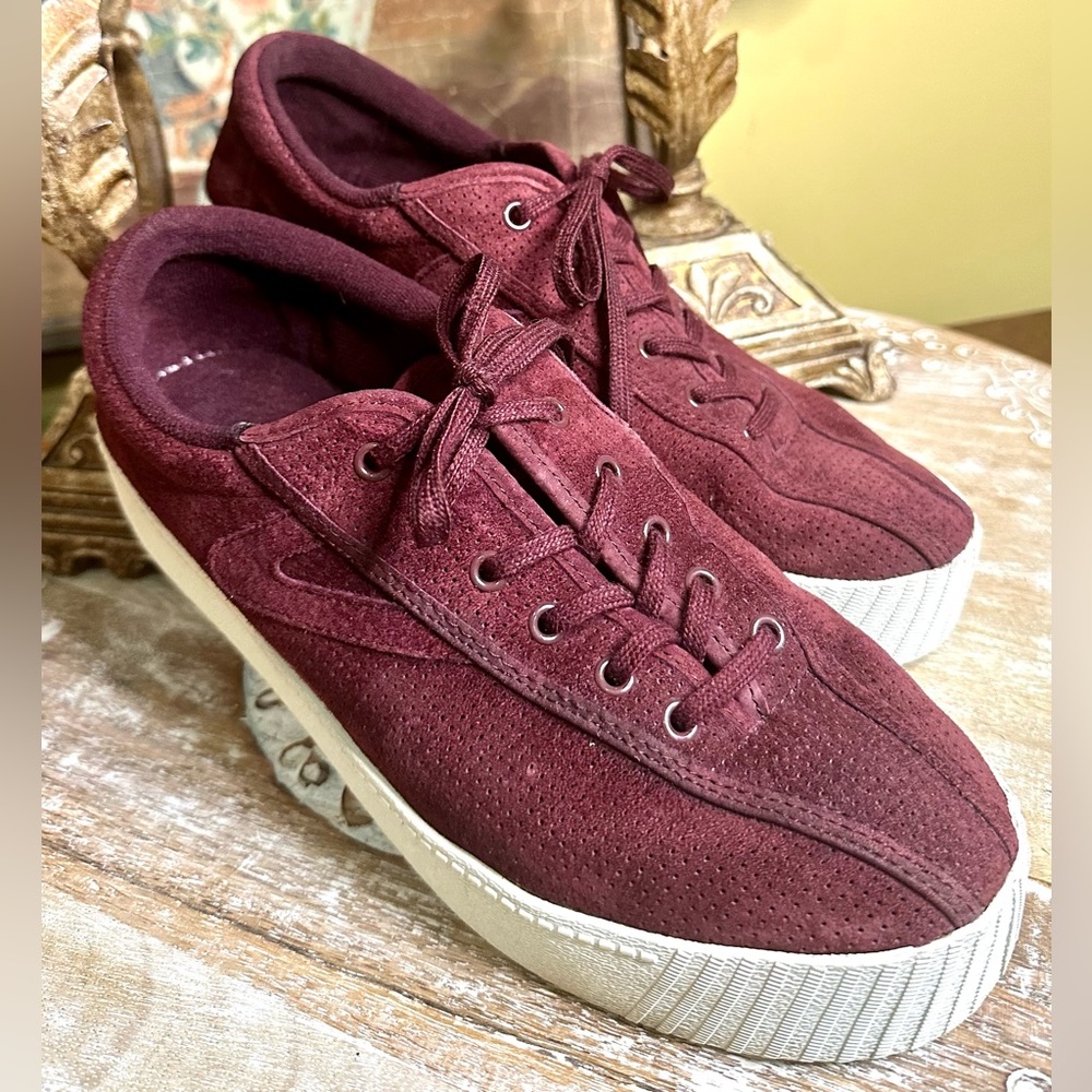 EUC Tretorn “Nylite” Suede Sneaker Size 9/41
